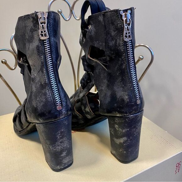 AS 98 gladiator high boot w/wrap around calf ties - Picture 5 of 6